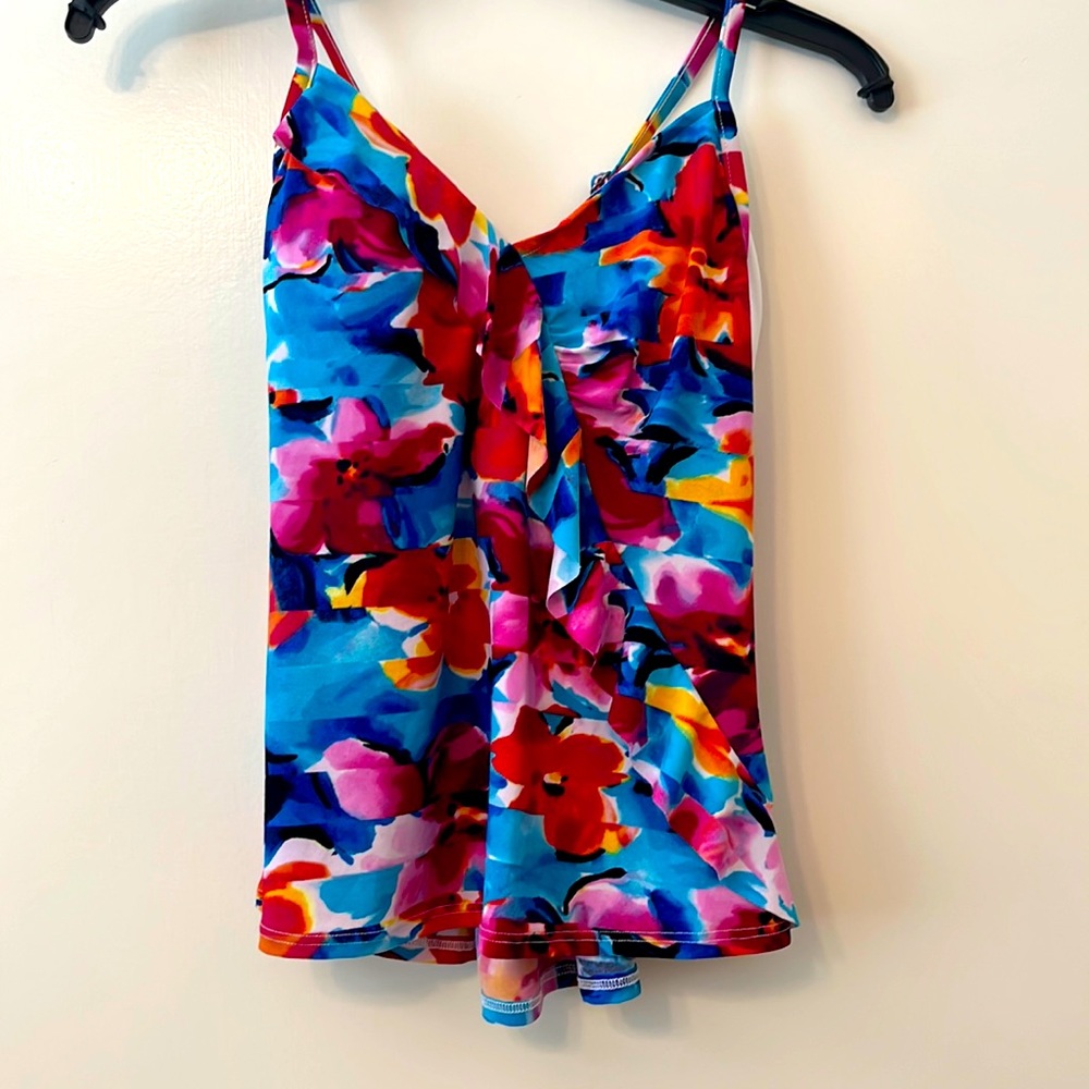St. John’s Bay  swimsuit top & shorts size 10 - Picture 2 of 12